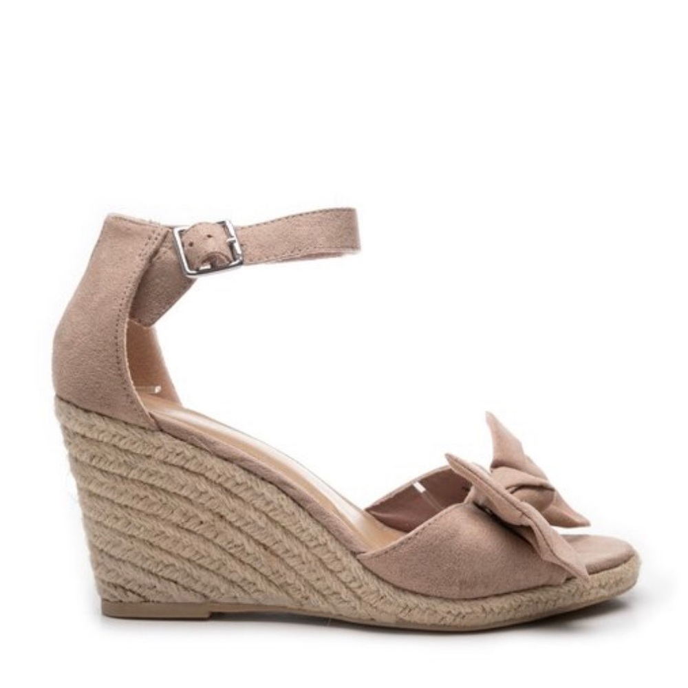 Old Navy Blush Pink Wedge Heel With Bow
